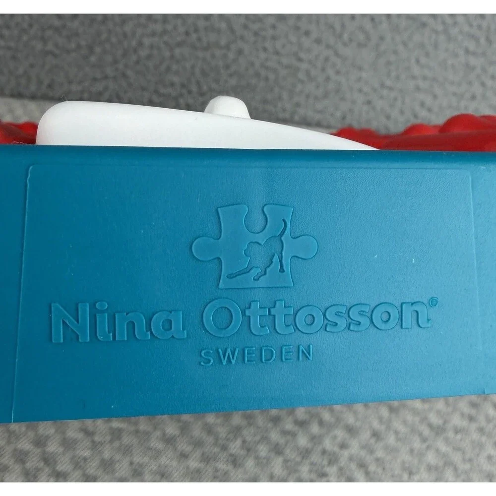 Outward Hound Dog Treat Dispenser Puzzle Toy Nina Ottosson BPA Free Easy Clean